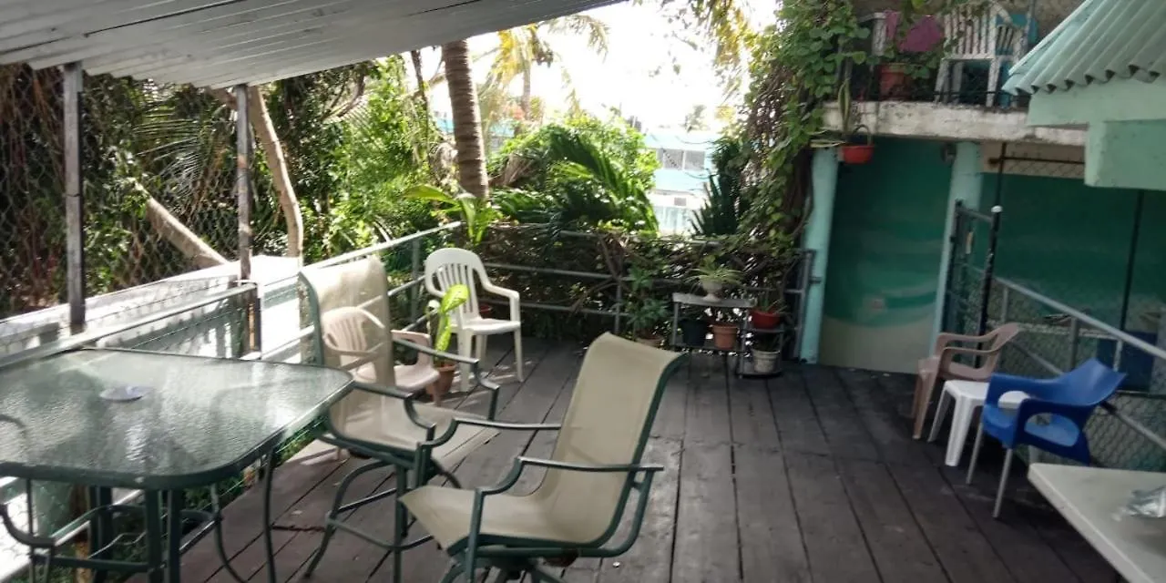 Posada Marpez Cancun 4*,
